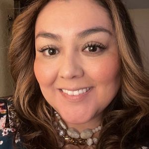 Meet your Posher, Sylvia